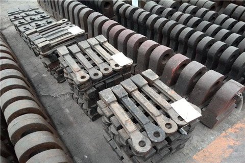 China Alloy Crusher Hammer Supplier 2